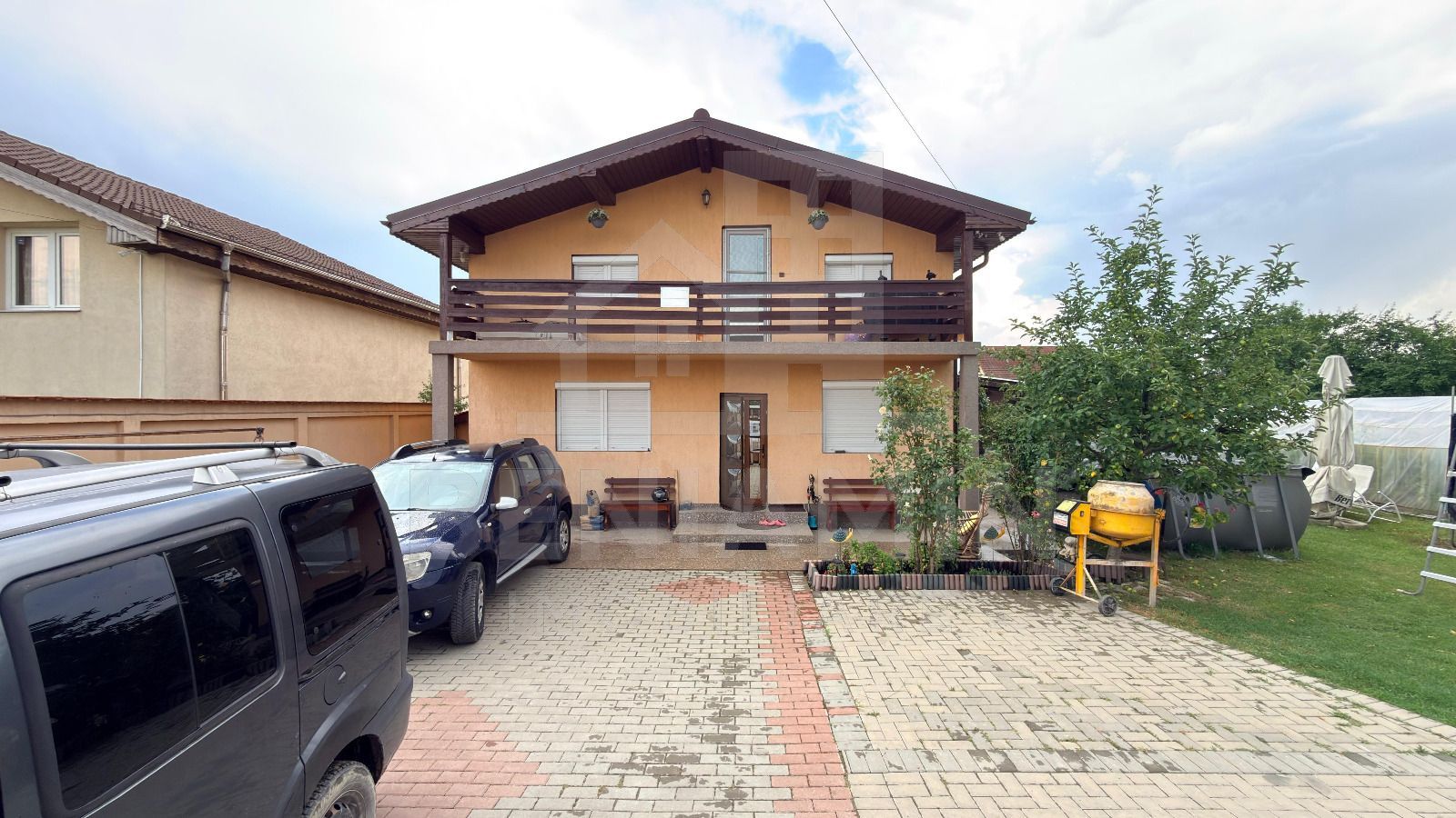 Casa 4 Camere - Curte Mare - Zona Linistita Popoveni