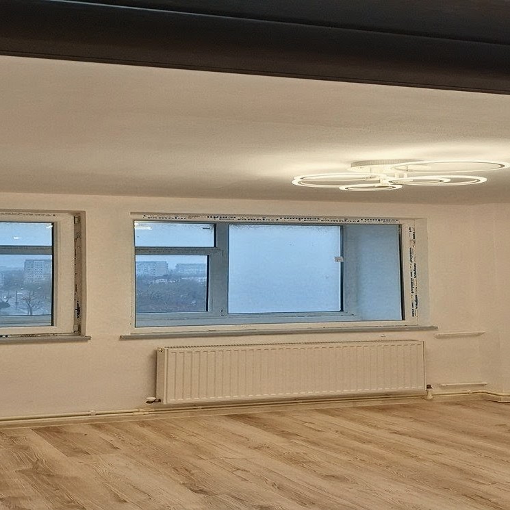 Vand apartament central, 2 camere, renovat complet cu centrala proprie