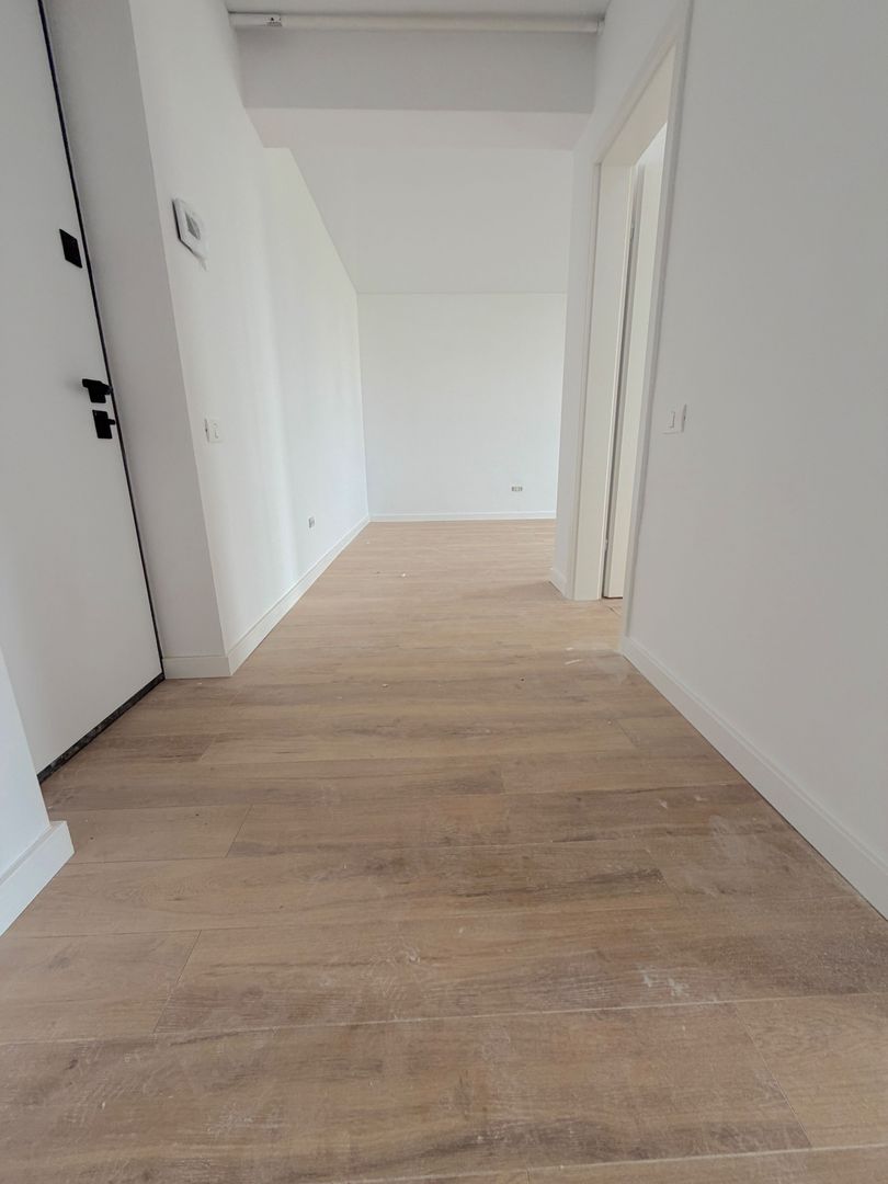 Ap. 2 camere decomandat - finisaje premium / panouri solare