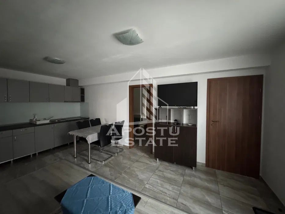 Apartament spatios de inchiriat, 3 camere, Zona Aradului