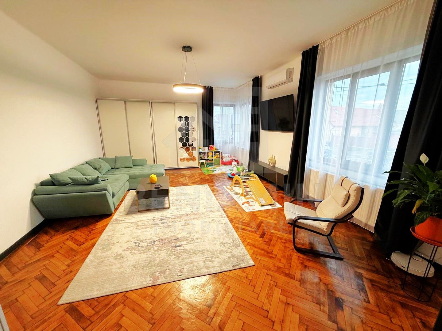 Casa Saseasca-100mp-Teren 455mp-Toate utilitatile-zona centrala Bod