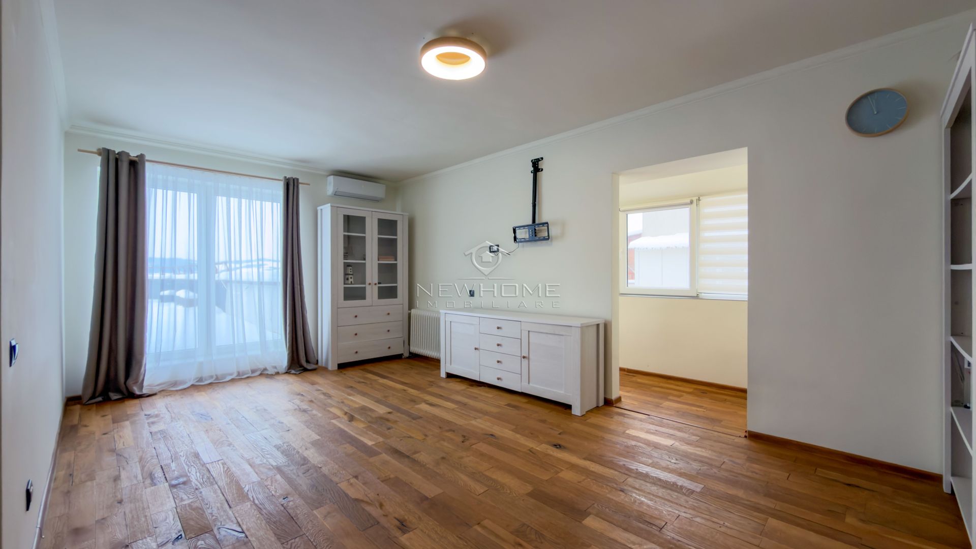 Apartament 2 camere 60 mp, 60 mp terasa, zona VIVO