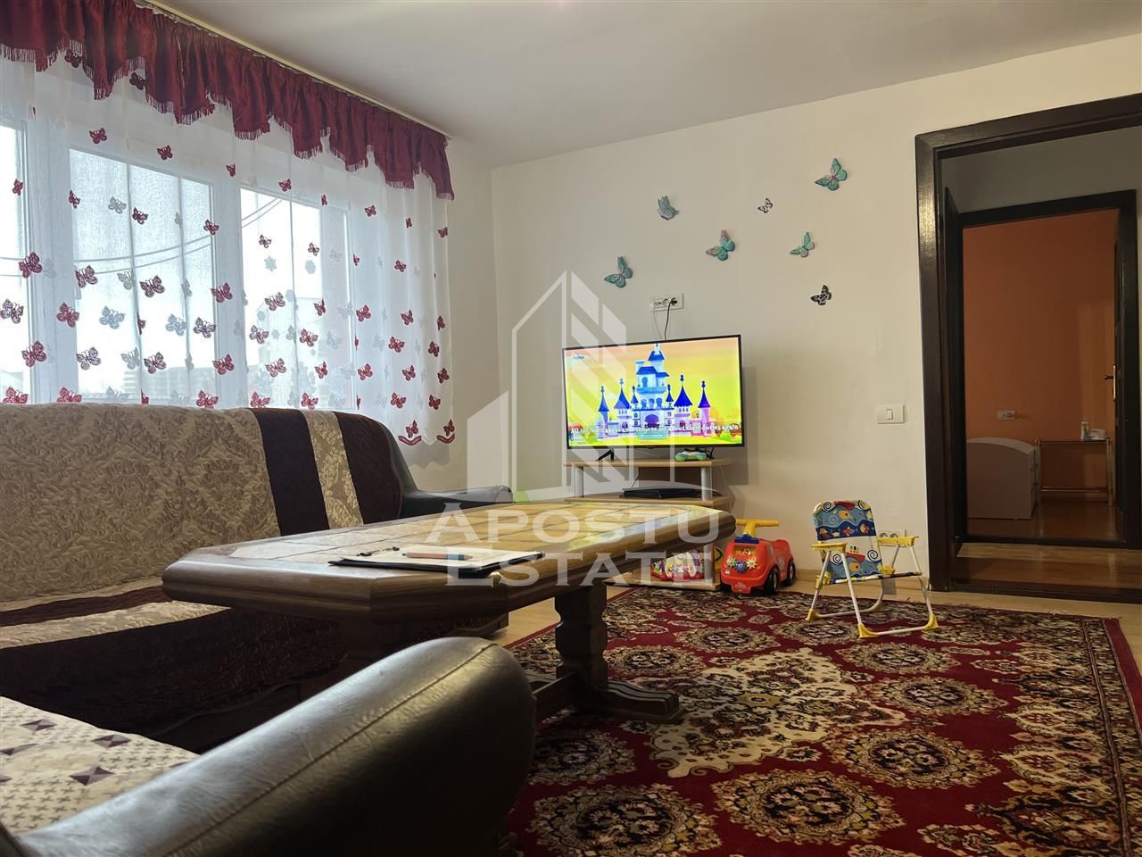 Apartament cu 2 camere semidecomandat Calea Buziasului