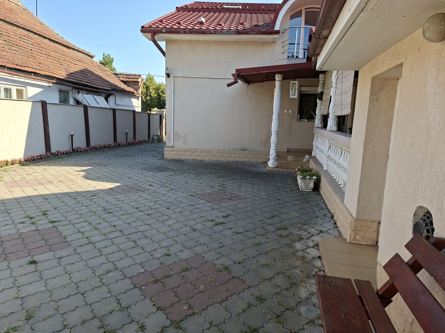 BRASADAS vinde casa individuala in zona SEMICENTRALA.