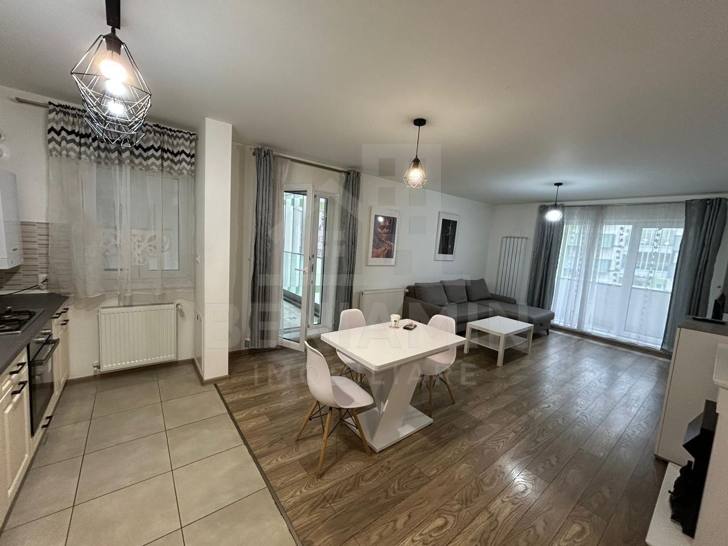 Apartament 2 camere in Top City Coresi 56mp si loc parcare plus boxa