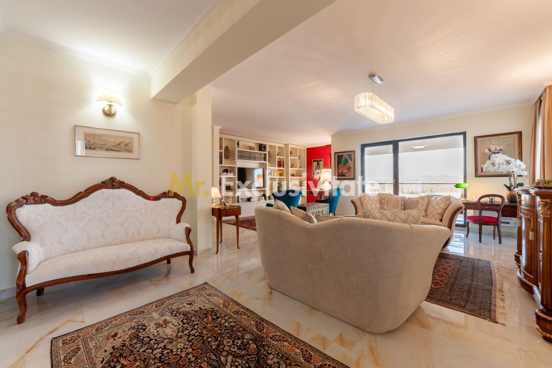 Apartament central, premium - 162 mp, Pitesti