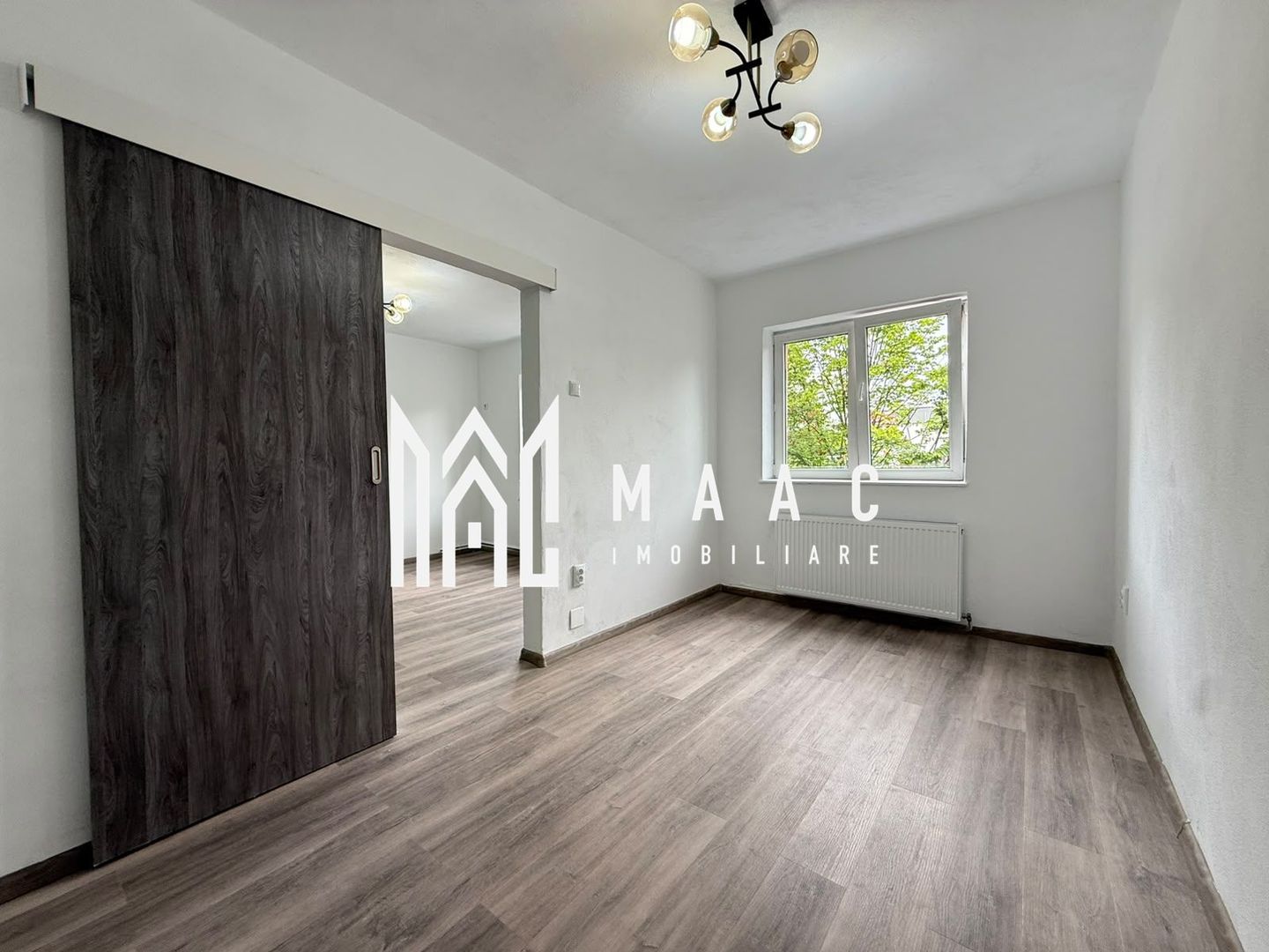 Apartament 2 camere | Renovat | Etaj 3/5 | Mihai Viteazu