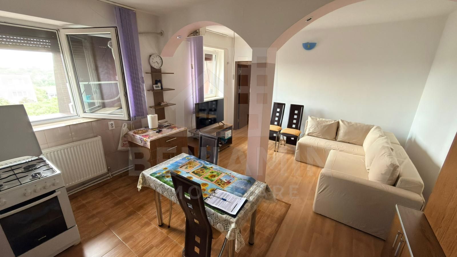 2 camere - 44mp - modern - mobilat - utilat - centrala - Craiovita