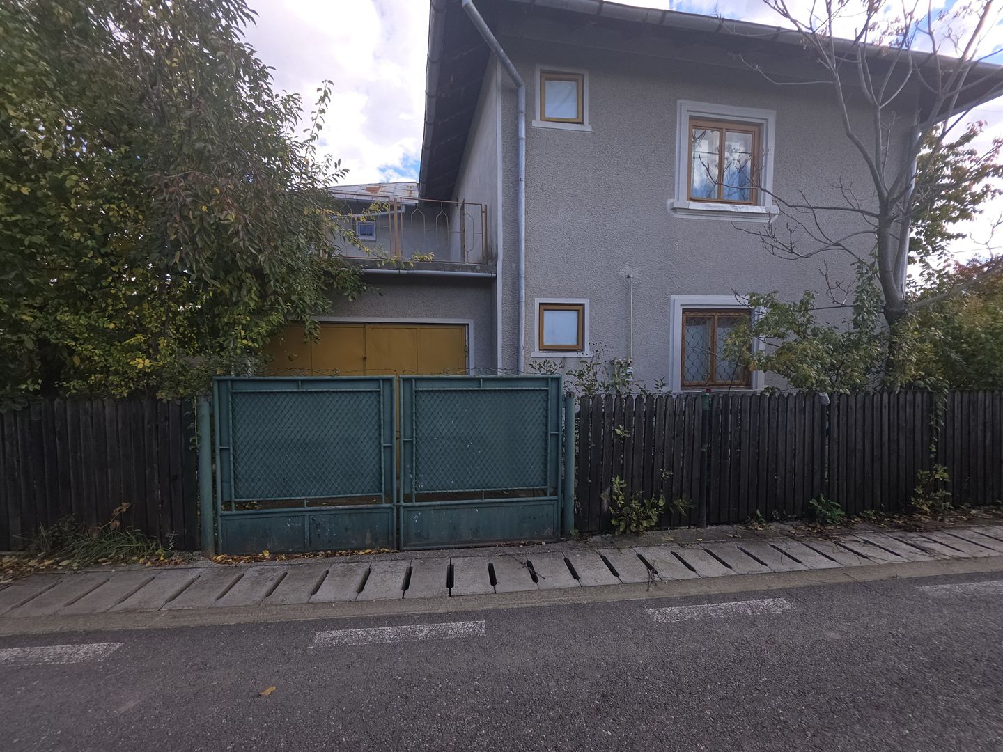 Casa ta la pret de apartament - 5 minute de Targoviste