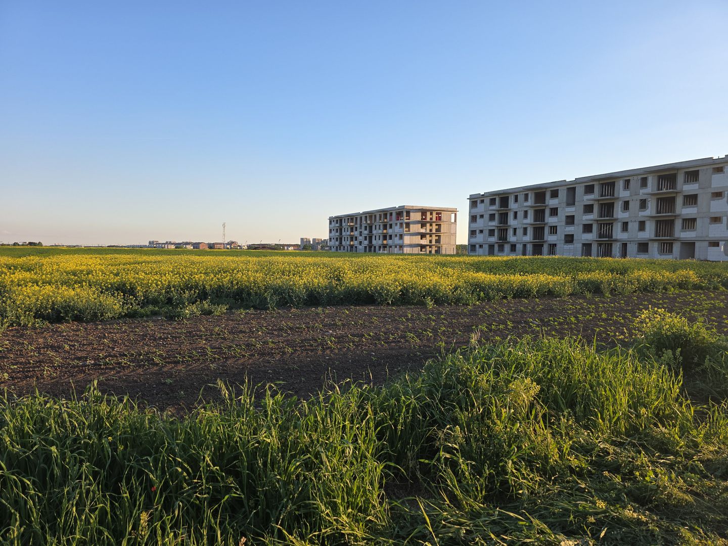 Lot intravilan ideal pozitionat in Tunari, Ilfov