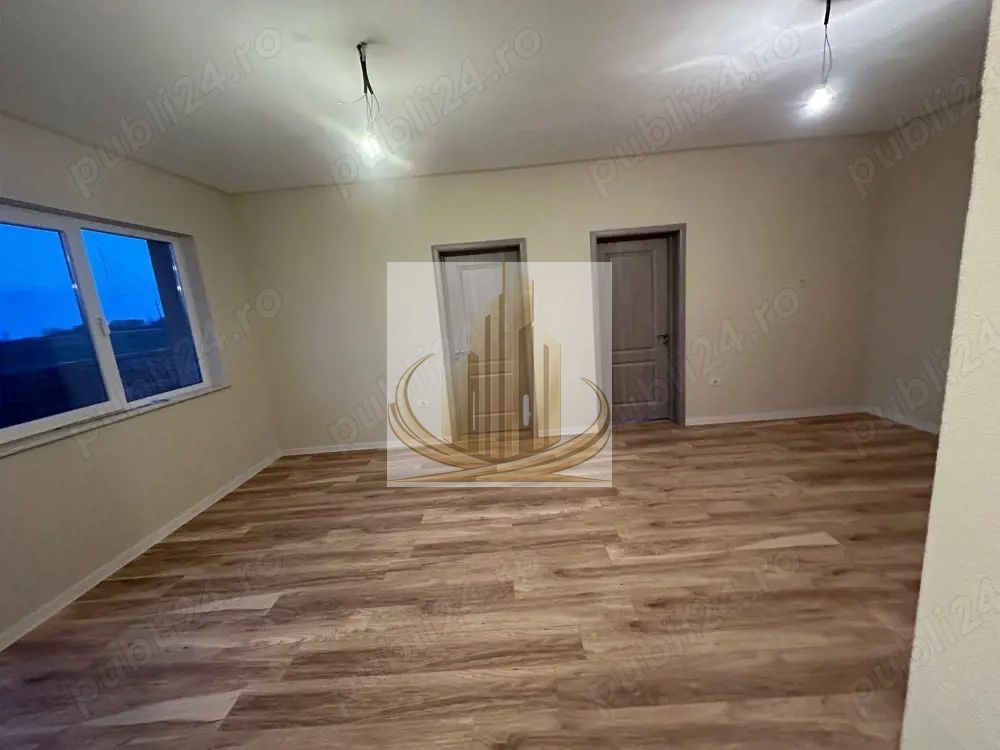 Vânzare jumătate de duplex în Ghiroda