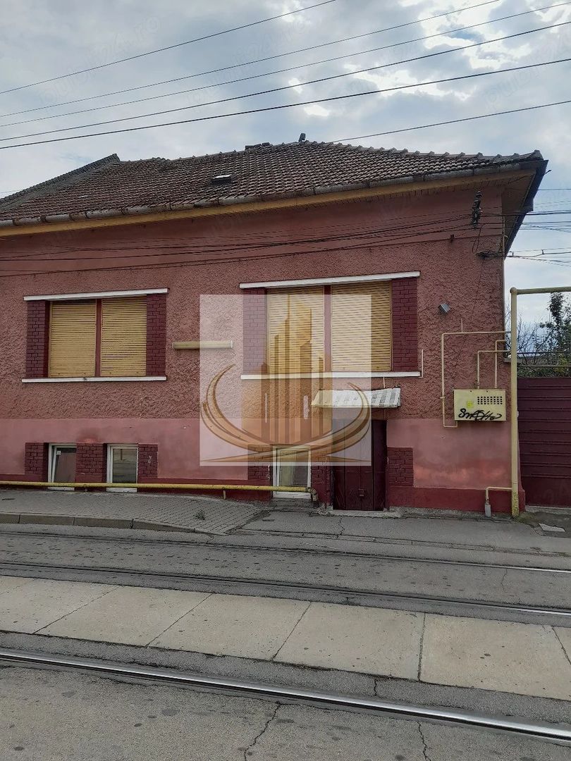 Casa Iosefin individuala 9 camere 3 apartamente