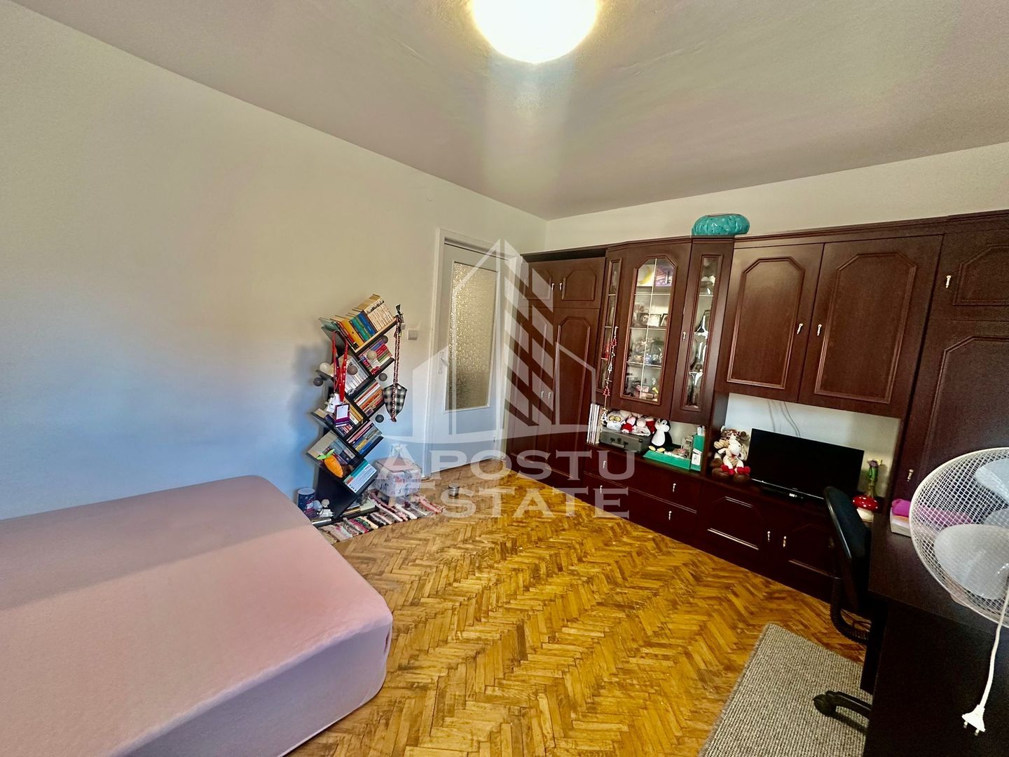 Apartament cu o camera, centrala prorpie, zona Dambovita, Timisoara