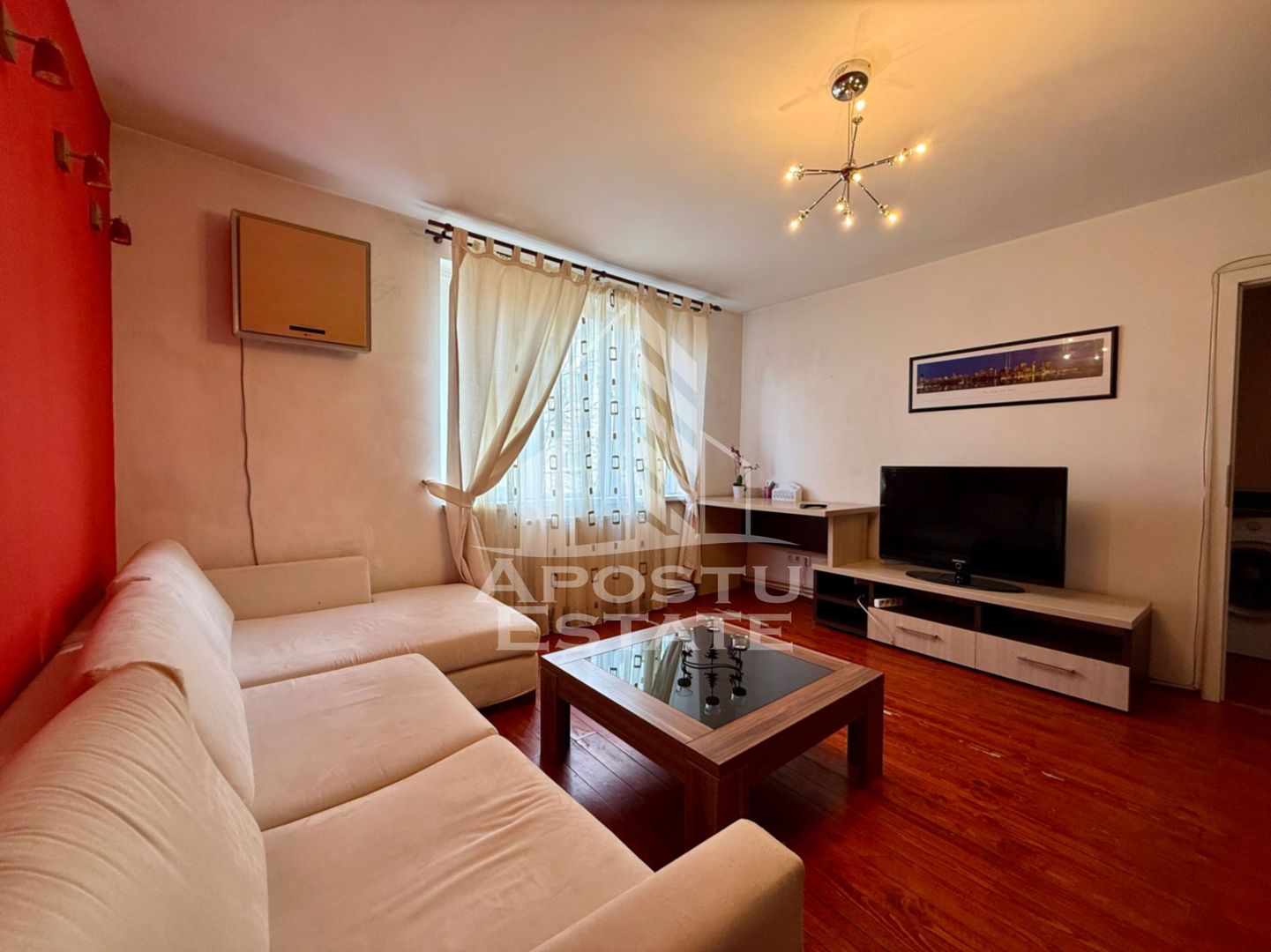Apartament 2 camere de vanzare, etaj 2, zona Piata 700 Timisoara
