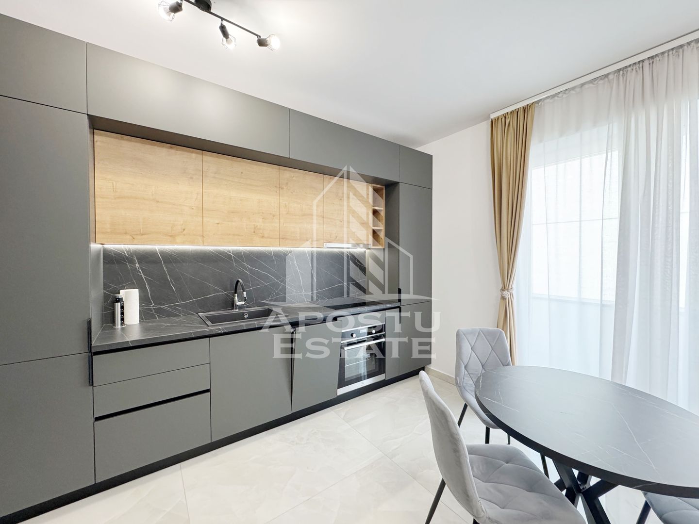 Apartament cu o camera de vanzare 30mp utili + 8mp terasa, Giroc