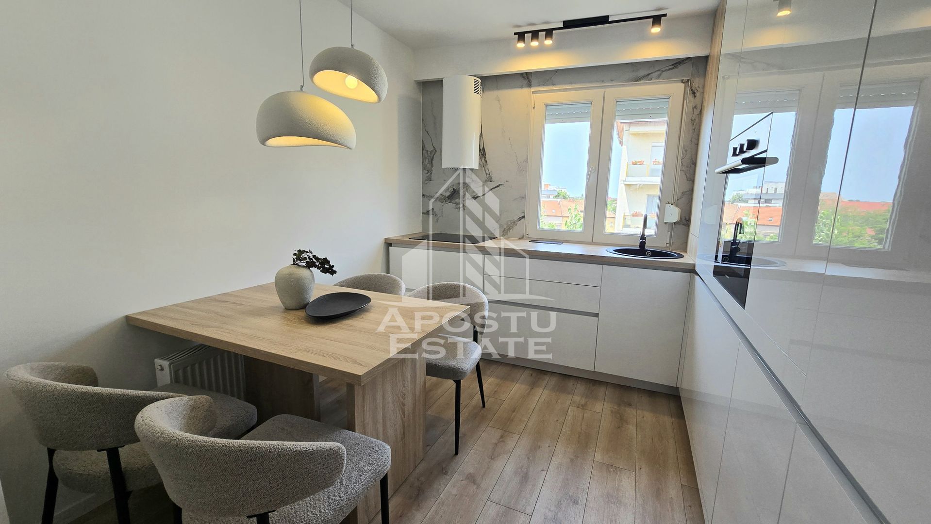 Apartament de vanzare cu 3 camere, renovat, mobilat, Circumvalatiunii