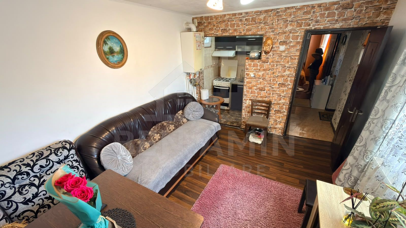 2 camere - parter - 48mp - centrala proprie - Bariera Valc...