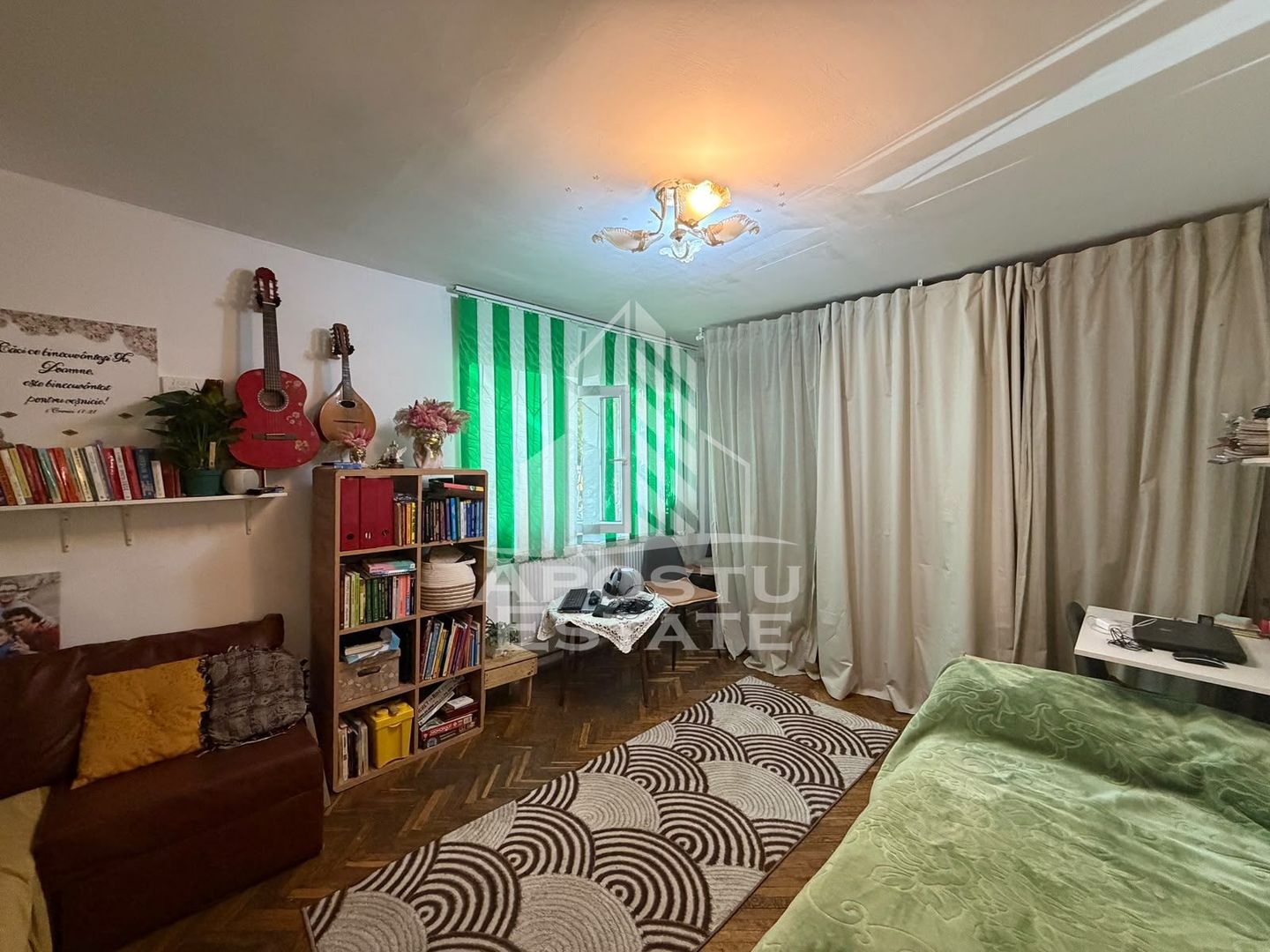 Apartament 2 camere de vanzare, parter, decomandat,Soarelui, Timisoara