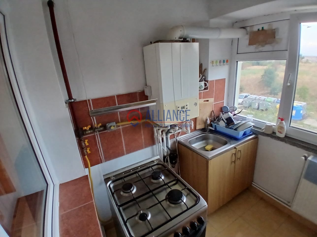 Închiriez apartament  poartă 6
