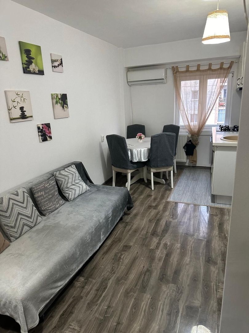 Închiriez apartament 2 camere zona tei