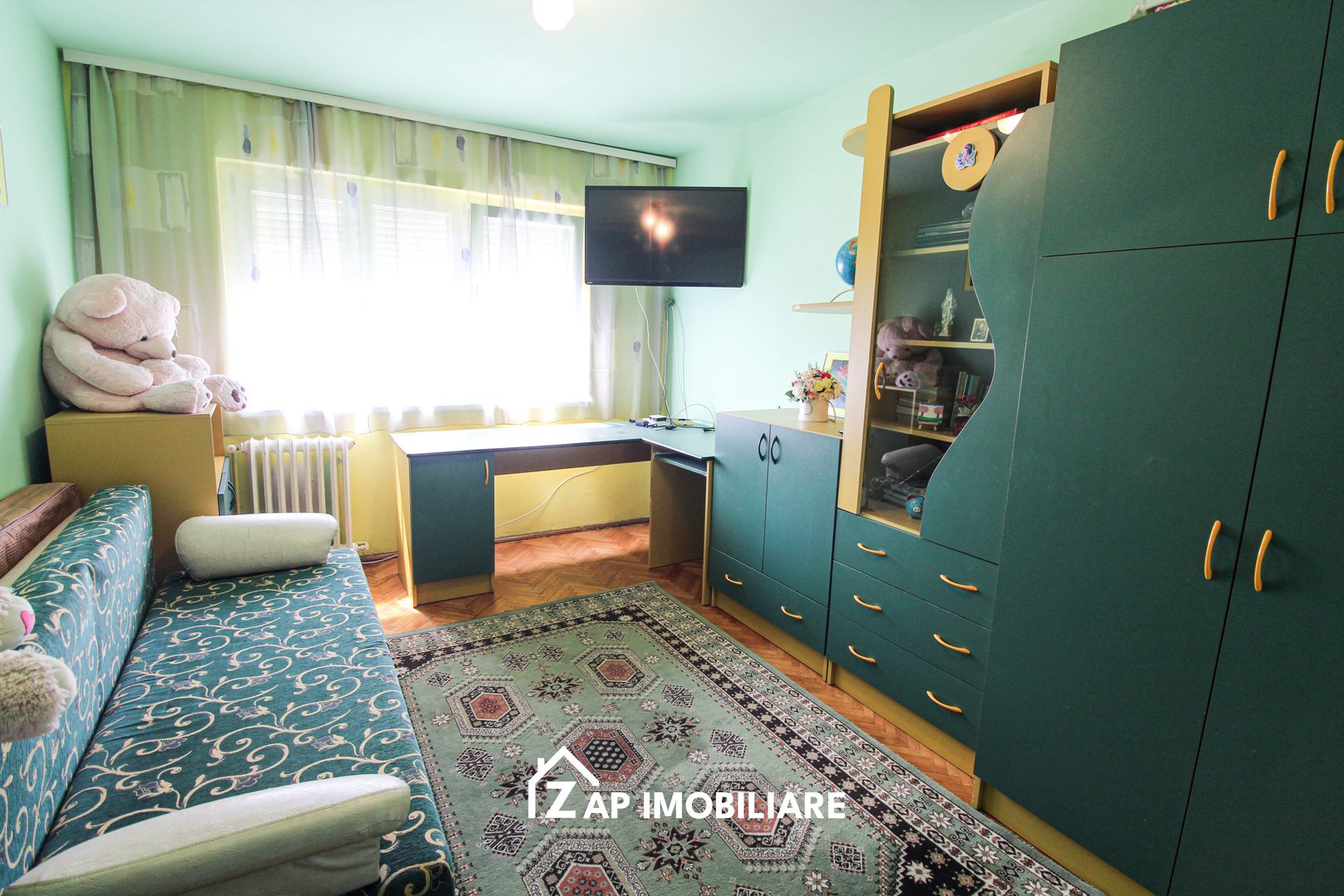 Dâmbul Pietros - Bulevardul 1848 - Ap 2 Camere Decomandat - Hol Pătrat