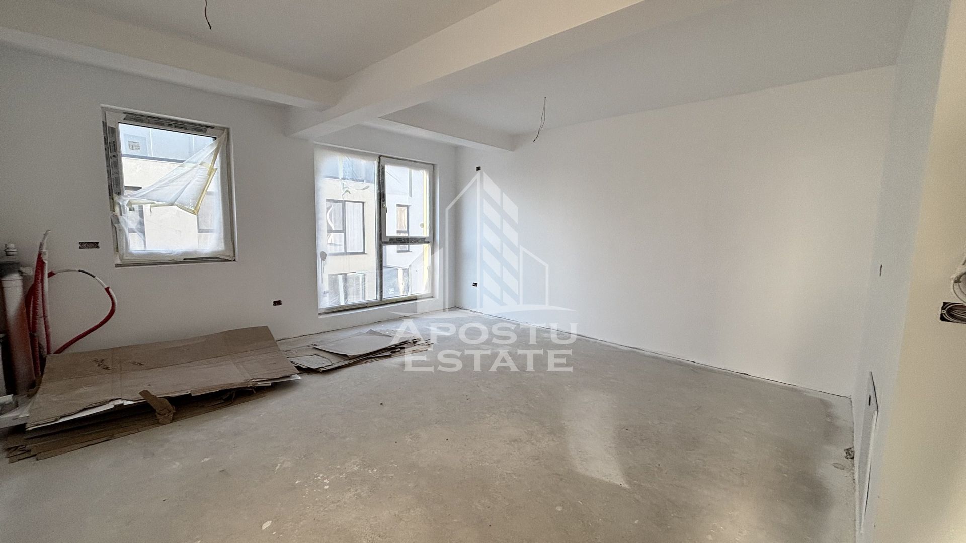 Apartament cu 2 camere, decomandat, etaj intermediar,zona Ciarda Rosie