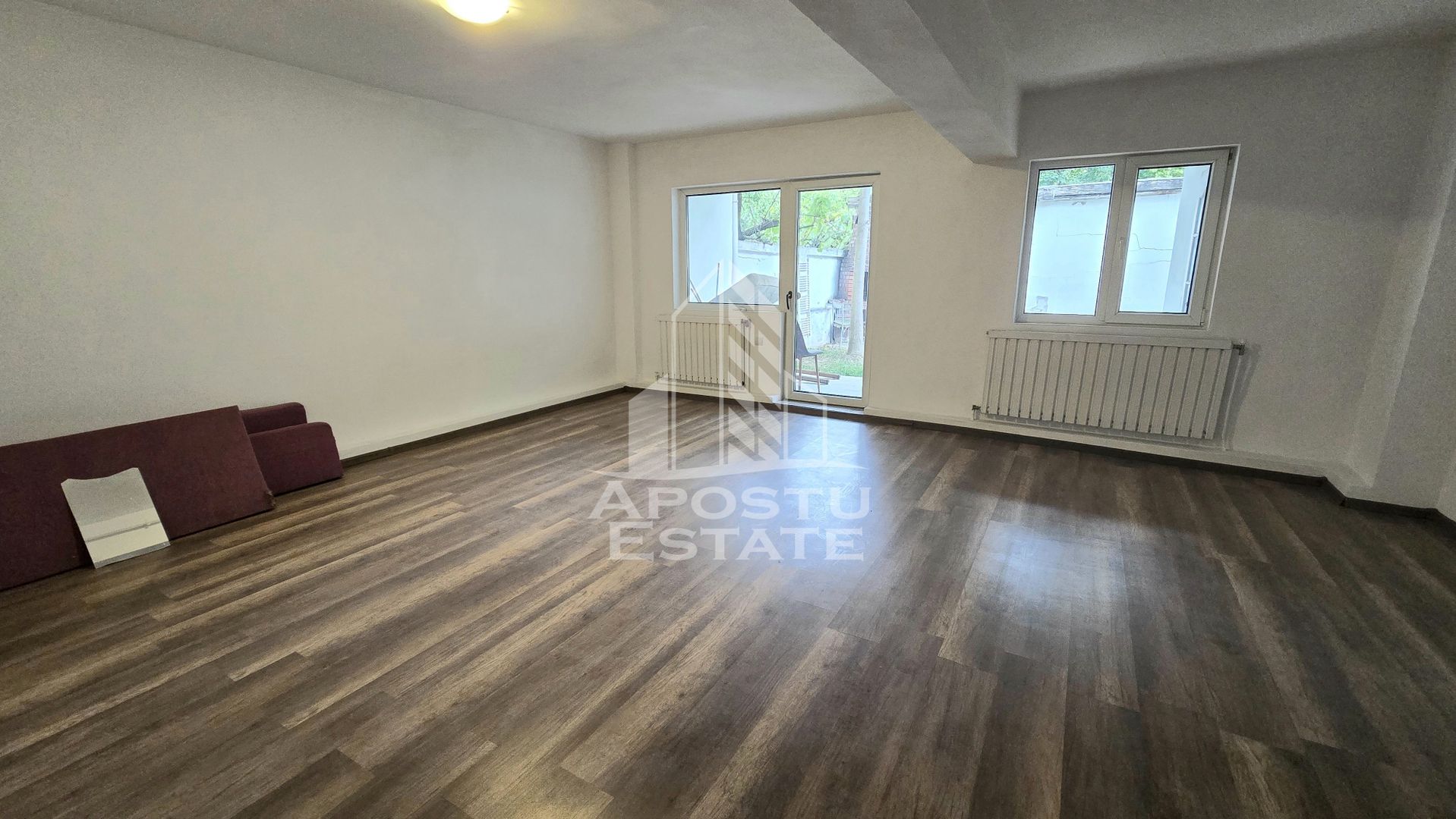 Duplex cu 5 camere si 3 bai, centrala proprie, zona Lipovei