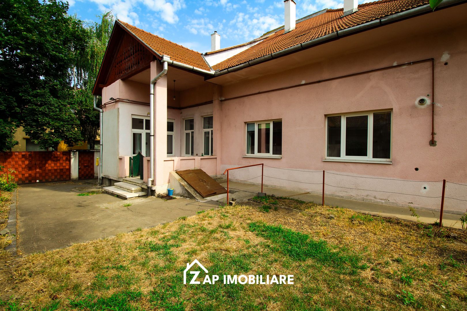 Casa individuala - 140 mp - 5 camere - Central - Str Avram Iancu
