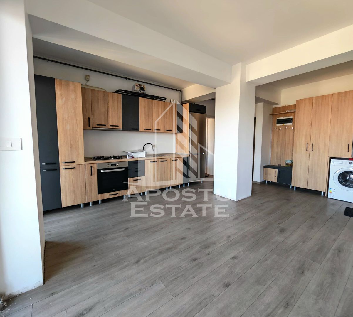 Apartament nou cu 2 camere de vanzare, etaj intermediar, zona Lipovei