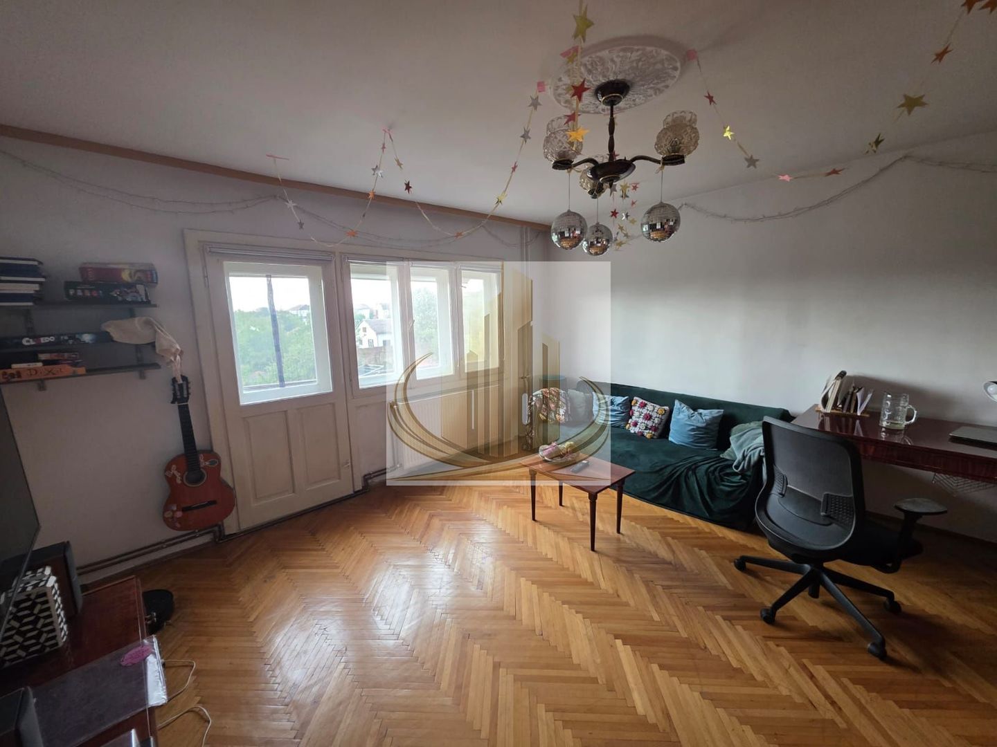 Apartament spațios cu 2 camere, și centrală proprie, Bucov...