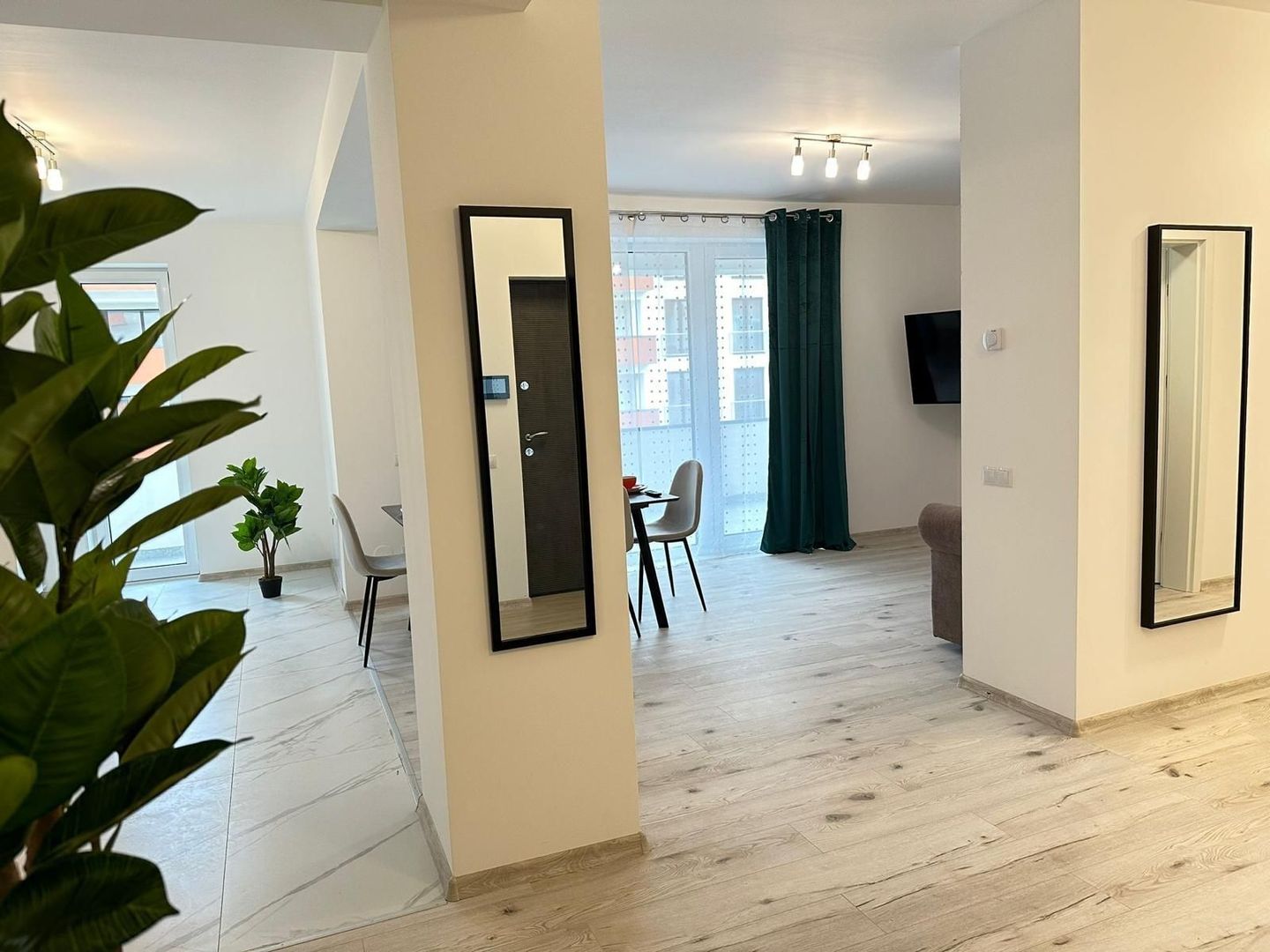 Apartament 3 camere de inchiriat in Balanta Residence-cu terasa