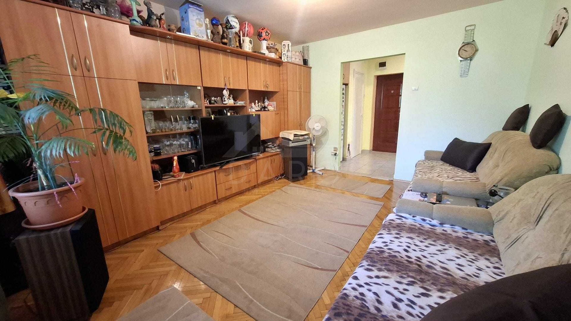 De vanzare Apartament cu 3 camere