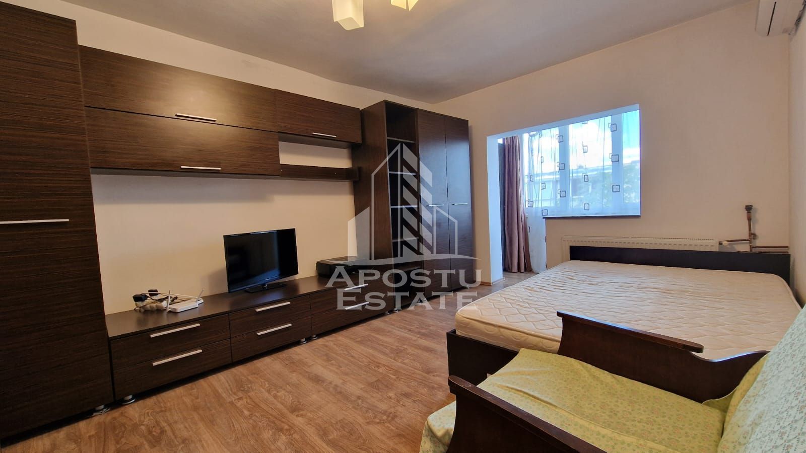Apartament 1 camera de vanzare, etaj intermediar, Buziasului,Timisoara