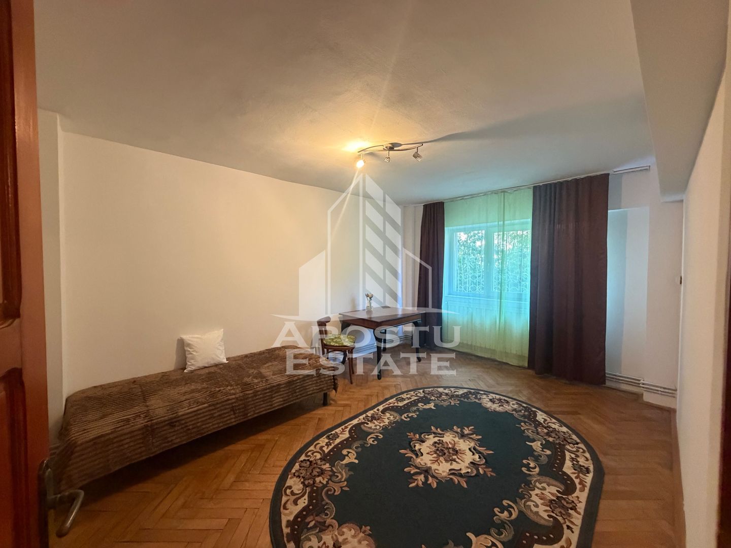 Apartament cu 3 camere de vanzare , Zona Aradului , Timisoara
