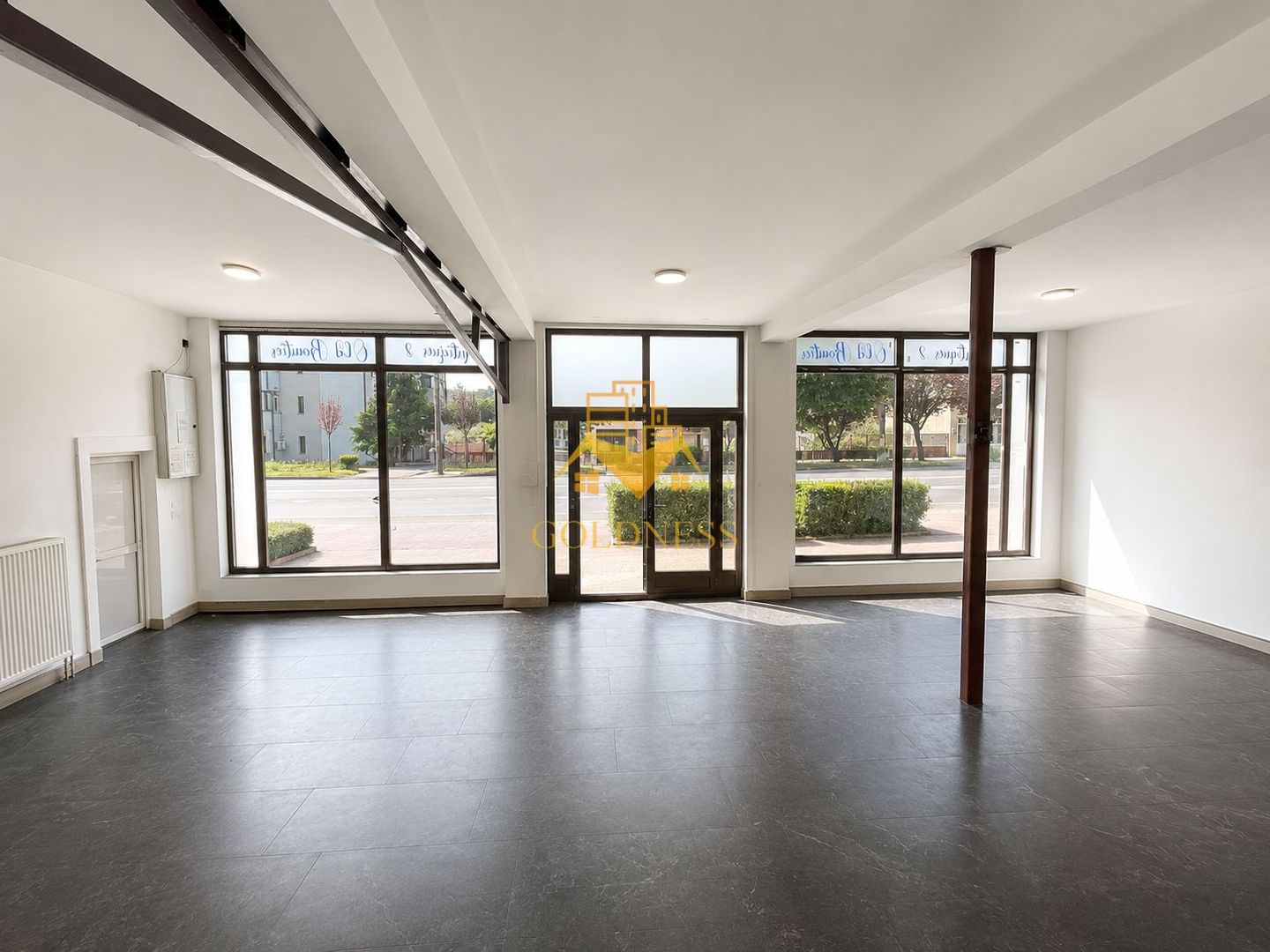 Spatiu Comercial 70MP, Parcare, Corneliu Coposu, Dambu Rotund
