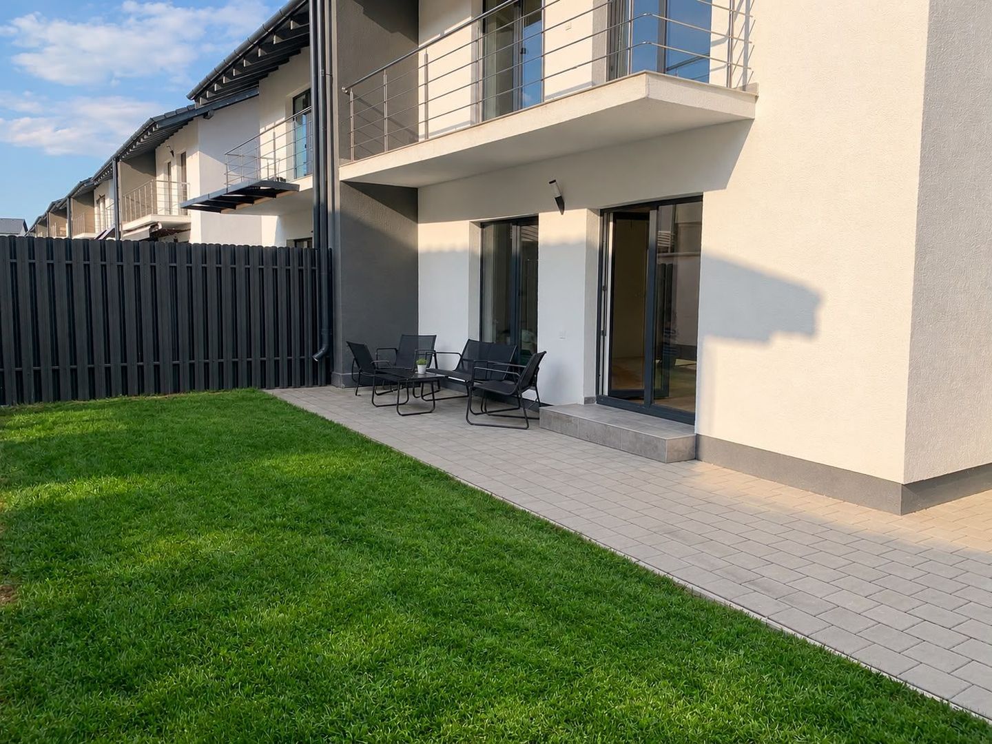 DUPLEX DE VÂNZARE ÎN ȘELIMBĂR – ZONĂ LINIȘTITĂ