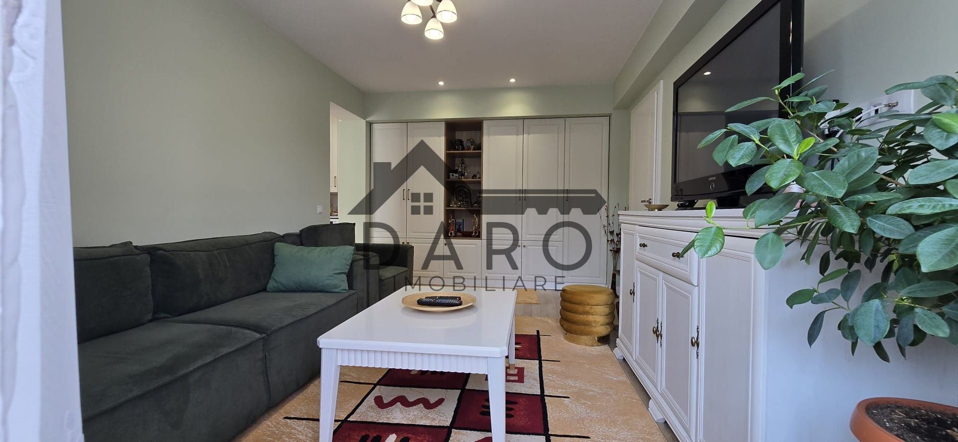 Vand apartament cu 2 camere in Cornisa, et. intermediar, lift nou