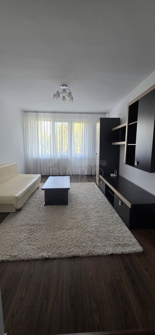 Închiriez apartament cu 2 camere 10 minute de Univ. Petru Maior