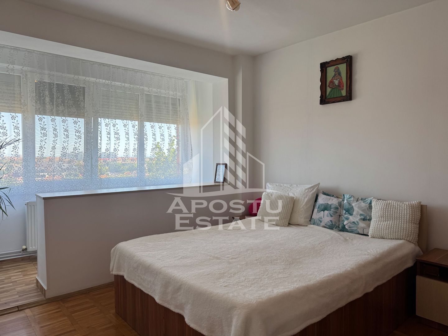 Apartament cu 2 camere, centrala proprie,
