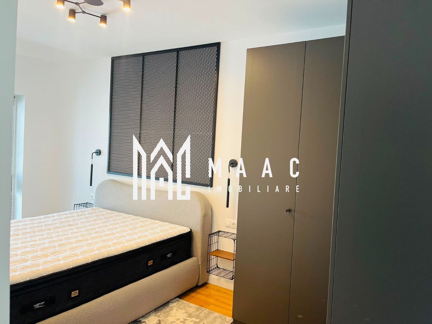 Apartament 3 camere decomandat | Cristian | parter, TVA inclus
