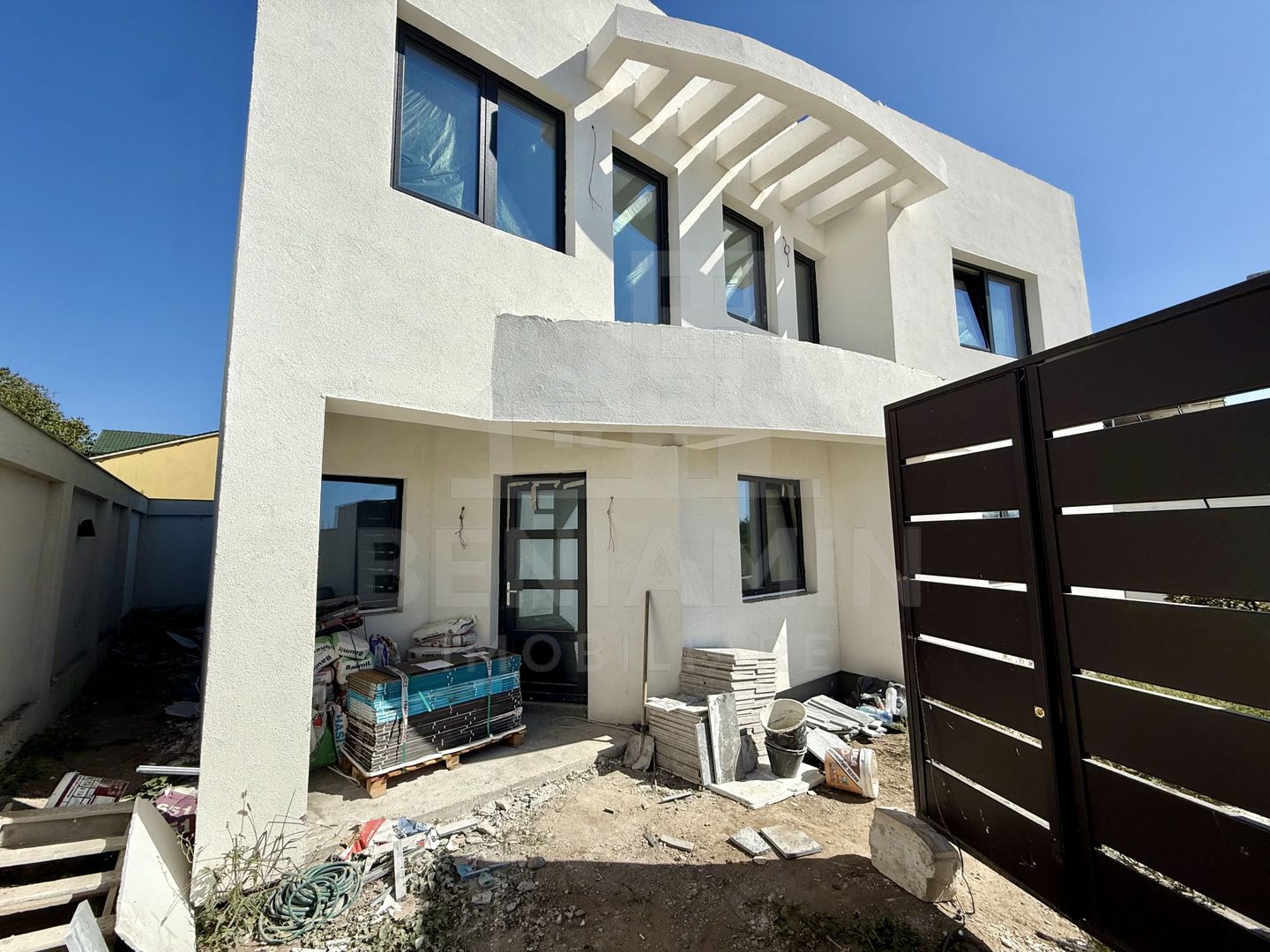 Vila Moderna-Hanul Doctorului-184mp-Finisaje Lux-La cheie-Teren 300mp