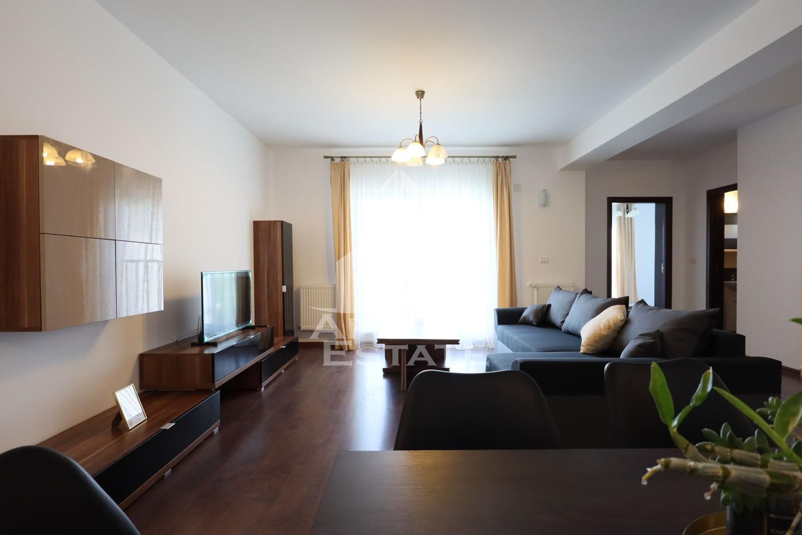Apartament 3 camere, Subcetate