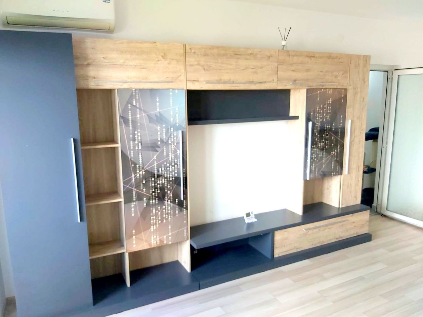 Apartament cu doua camere, decomandat - Bd. Unirii, scoala nr. 10