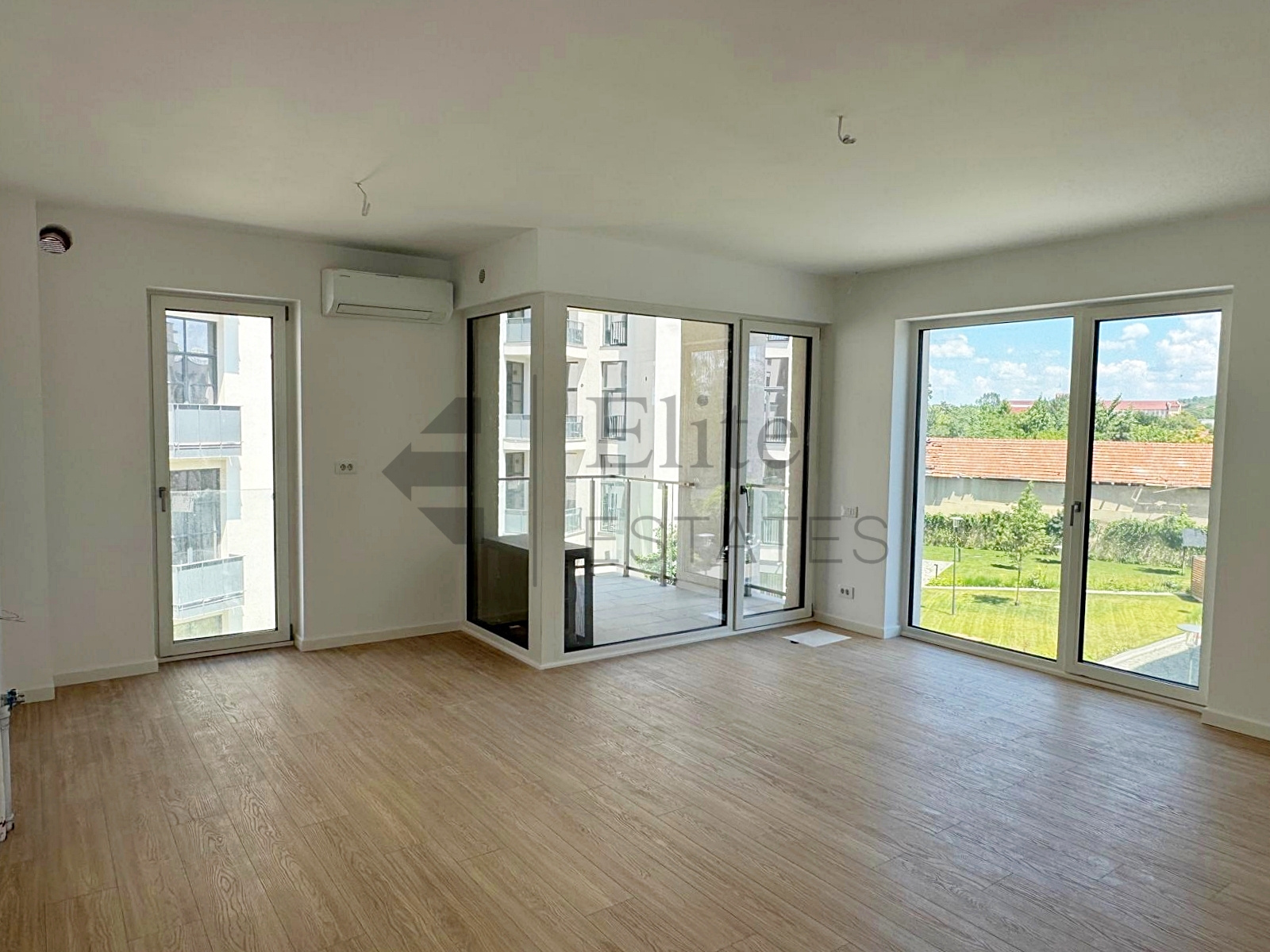 Apartament cu 2 camere ultracentral Scala Cetate