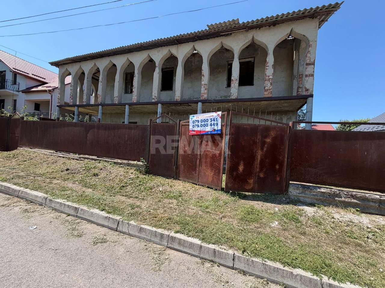 Casă, 225 m², Vadul lui Vodă, Centru