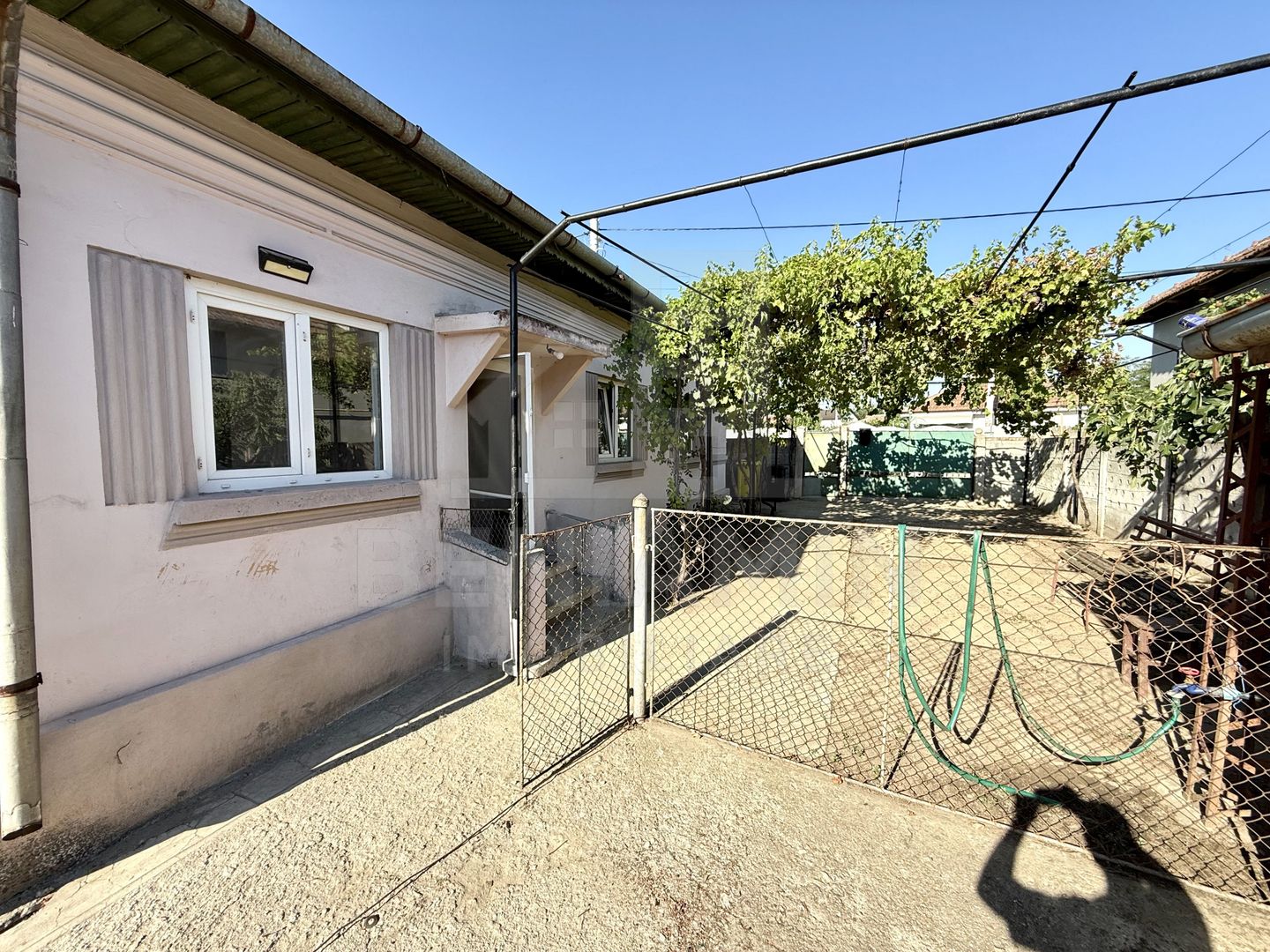 Teren + Casa 1000mp - investitie - toate utilitatile - 0% comision
