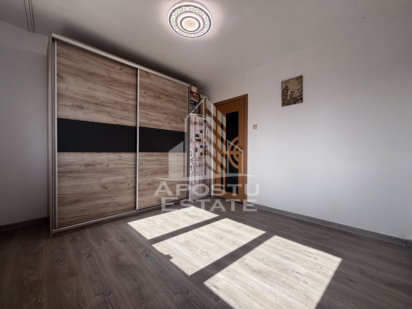 Garsoniera de vanzare, boxa, zona UMT, Timisoara