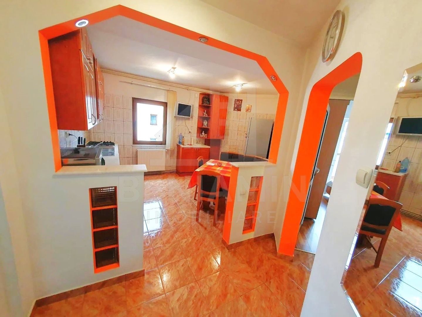 Apartament 2 camere-Decomandat-Spitalul Judetean-69mp-Spatios-Luminos