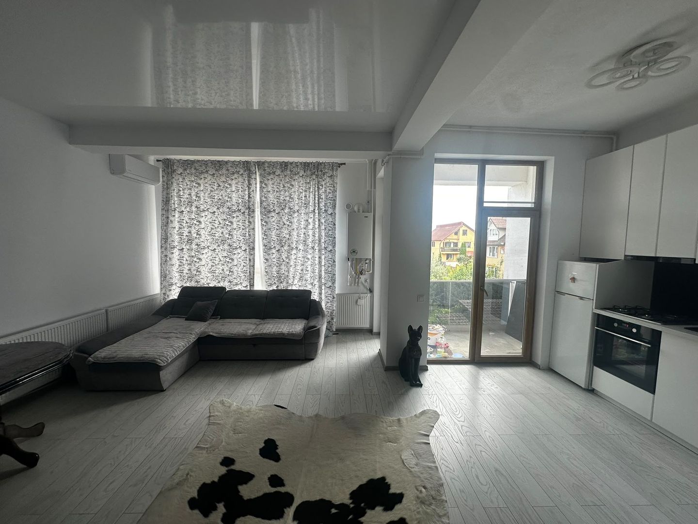 Apartament 2 camere mobilat si utilat | Loc de parcare | Selimbar