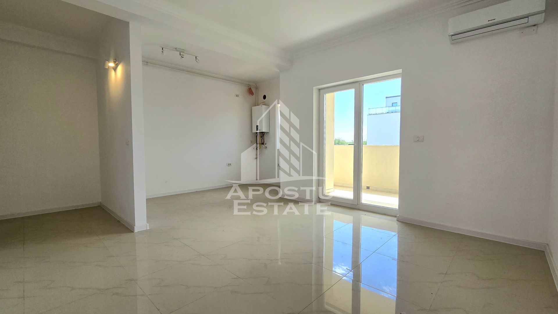 Apartament nou cu 3 camere de vanzare, etaj 1, terasa, Torontalului